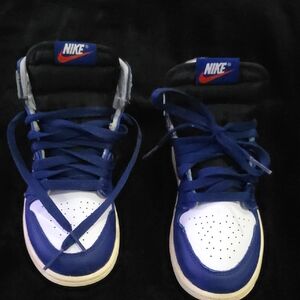 Nike Kids Royal Blue and White Sneakers